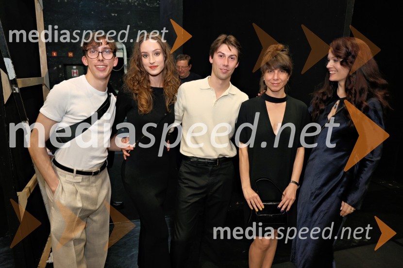  Maro Vranarčić, baletni plesalec;  Nuša Urnaut, baletna plesalka;  Matteo Beeckman, baletni plesalec;  Tetiana Svetlična, baletna plesalka;  Branka Popovici, baletna plesalkaCluster, premiera svetovne koreografske uspešnice Edwarda Cluga, SNG Maribor