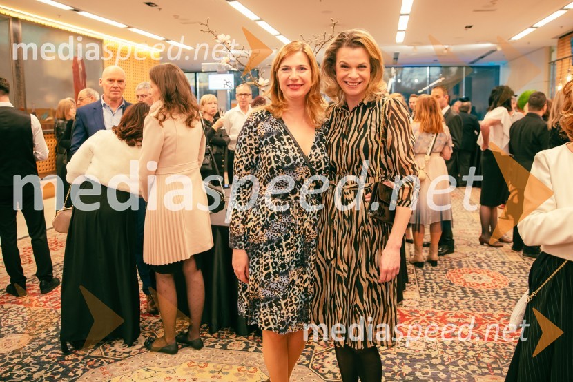  Barbara Čepirlo Čičigoj, odnosi z javnostjo Opera in Balet Ljubljana; dr. Tinkara Srnovršnik, ginekologinjaSlovenka leta 2024 je Jolanda Grom Ravnikar