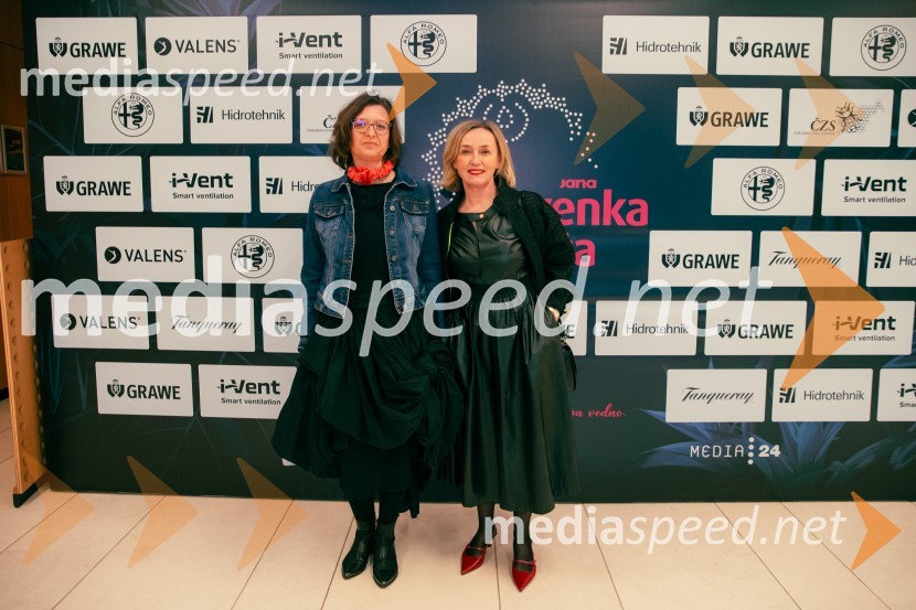  Mojca  Planšak, odnosi z javnostmi, Slovenski filmski center;  Nataša Bučar, direktorica, Slovenski filmski centerSlovenka leta 2024 je Jolanda Grom Ravnikar