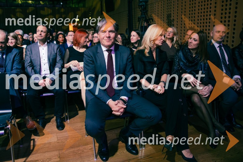 mag. David Kastelic, predsednik uprave, Grawe zavarovalnica d.d; dr. Jerneja Kastelic, direktorica, Farmadent;  ... ;  ... Slovenka leta 2024 je Jolanda Grom Ravnikar