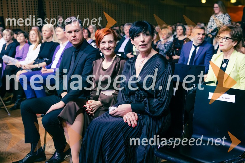  ... ; dr. Asta Vrečko, nekdanja ministrica za kulturo;  Melita Berzelak, odgovorna urednica revije JanaSlovenka leta 2024 je Jolanda Grom Ravnikar