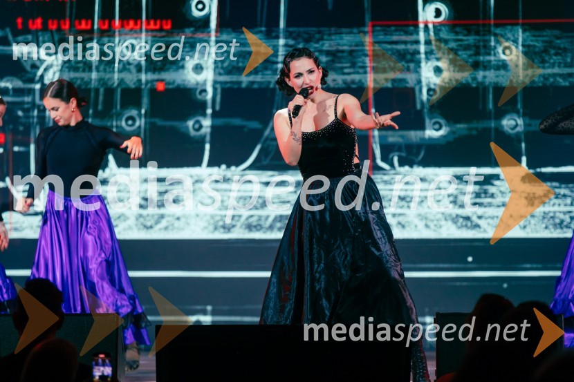  Astrid Kljun, pevkaSlovenka leta 2024 je Jolanda Grom Ravnikar