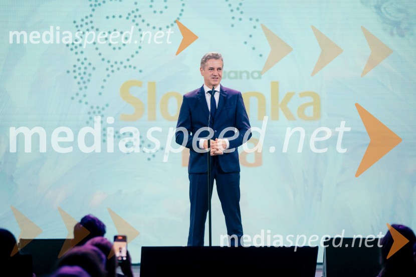dr. Robert Golob, predsednik vlade RSSlovenka leta 2024 je Jolanda Grom Ravnikar