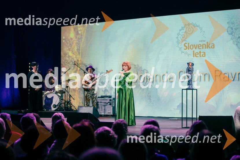  Jolanda  Grom Ravnikar, humanitarka, Slovenka leta 2024Slovenka leta 2024 je Jolanda Grom Ravnikar