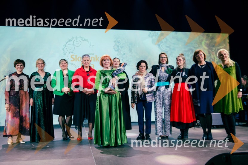  Jolanda  Grom Ravnikar, humanitarka, Slovenka leta 2024Slovenka leta 2024 je Jolanda Grom Ravnikar