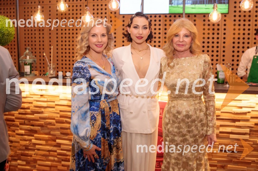  Natalija Radić, operna pevka;  Astrid Kljun, pevka;  Darja Kuhar Kotnik, soustanoviteljica in podpredsednica Društva za zdravje narodaSlovenka leta 2024 je Jolanda Grom Ravnikar