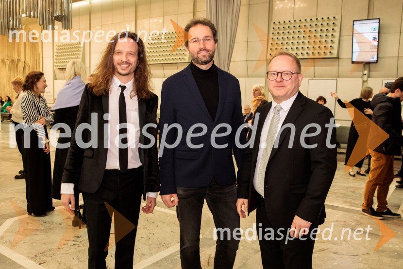  Peter Baroš, direktor kulturno-umetniškega programa Cankarjevega doma;  Vito Žuraj, skladatelj; mag. Aleš Drenik, vodja programa resne glasbe, opere in balet, Cankarjev domNemški simfonični orkester iz Berlina v Cankarjevem domu