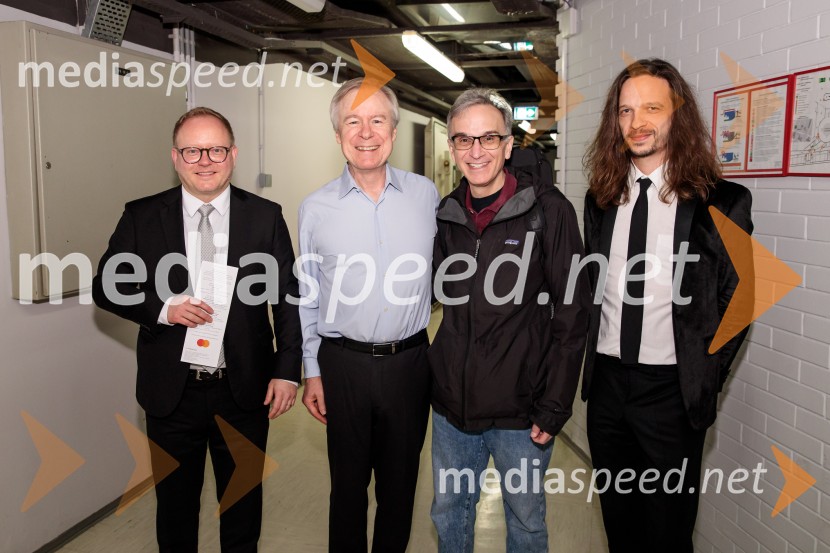  Aleš Dolinar;  David Robertson, dirigent;  Gil Shaham, violinist;  Peter Baroš, direktor kulturno-umetniškega programa Cankarjevega domaNemški simfonični orkester iz Berlina v Cankarjevem domu