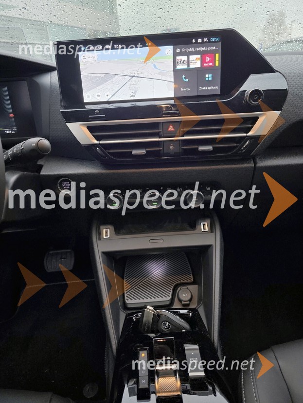 Citroën C4Nova Citroën C4 in C4 X, slovenska predstavitev