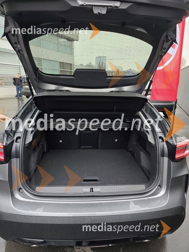 Citroën C4Nova Citroën C4 in C4 X, slovenska predstavitev