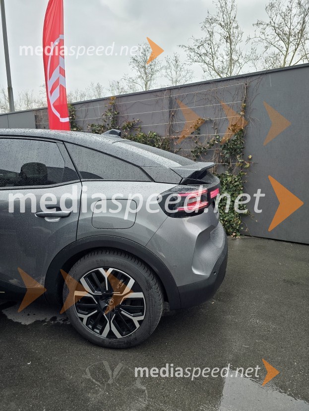 Citroën C4Nova Citroën C4 in C4 X, slovenska predstavitev