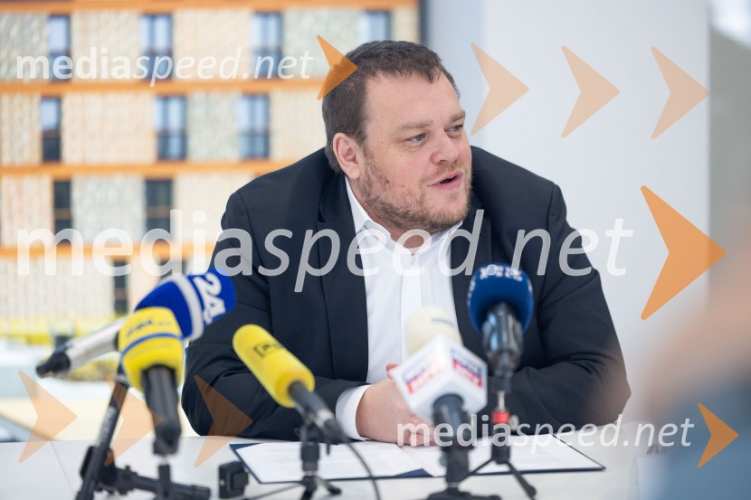  Simon Maljevac, Minister za solidarno prihodnostNovinarska konferenca SSRS