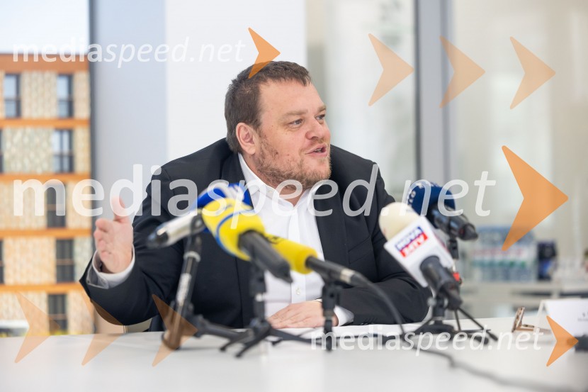  Simon Maljevac, Minister za solidarno prihodnostNovinarska konferenca SSRS