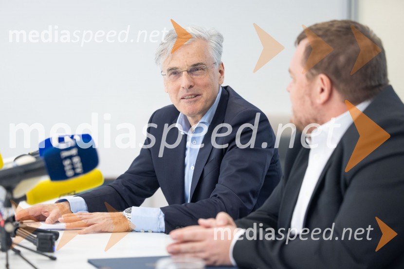  Črtomir Remec, direktor Stanovanjskega sklada;  Simon Maljevac, Minister za solidarno prihodnostNovinarska konferenca SSRS