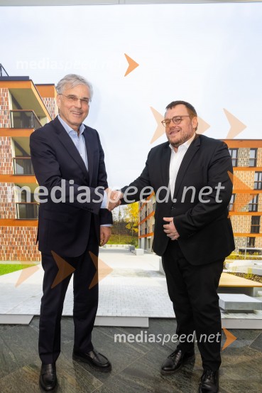  Črtomir Remec, direktor Stanovanjskega sklada;  Simon Maljevac, Minister za solidarno prihodnostNovinarska konferenca SSRS