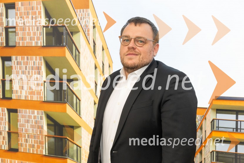  Simon Maljevac, Minister za solidarno prihodnostNovinarska konferenca SSRS