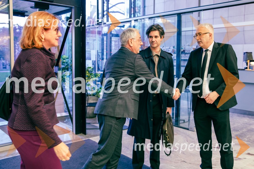  Vesna Nahtigal, generalna direktorica GZS;  Matjaž Han, minister za gospodarstvo, turizem in šport;  Luka Mesec, podpredsednik vlade in minister za delo, družino, socialne zadeve in enake možnosti;  Mitja  Gorenšček, svetnik, Državni svetPodelitev 57. Nagrad GZS za izjemne gospodarske in podjetniške dosežke