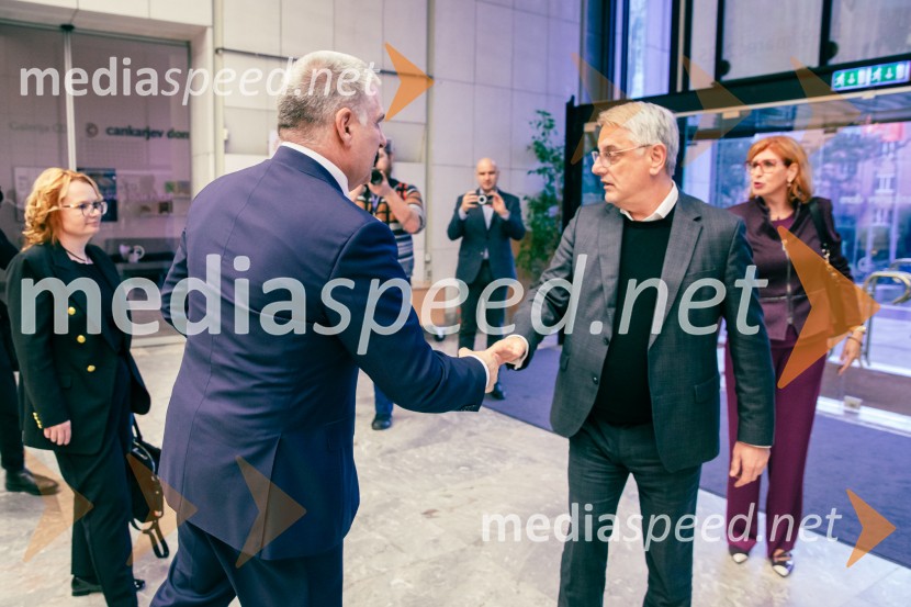  Marko Lotrič, predsednik, Državni svet;  Matjaž Han, minister za gospodarstvo, turizem in športPodelitev 57. Nagrad GZS za izjemne gospodarske in podjetniške dosežke