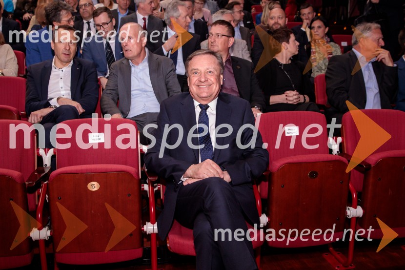  Zoran Janković, župan, Mestna občina LjubljanaPodelitev 57. Nagrad GZS za izjemne gospodarske in podjetniške dosežke