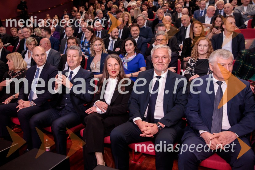  Peter Čas, Vaider Group;  Enver Šišić, direktor skupine Perutnina Ptuj, d.o.o.;  Estera Brajak, Medius;  Milan Kuster, I-vent d.o.o.;  ... Podelitev 57. Nagrad GZS za izjemne gospodarske in podjetniške dosežke