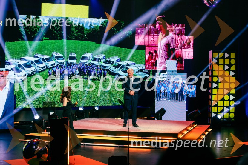  Maja Martina Merljak, igralka;  Milan Kuster, I-vent d.o.o.Podelitev 57. Nagrad GZS za izjemne gospodarske in podjetniške dosežke