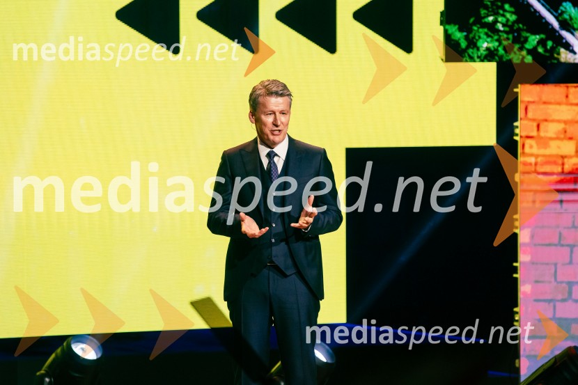  Enver Šišić, direktor skupine Perutnina Ptuj, d.o.o.Podelitev 57. Nagrad GZS za izjemne gospodarske in podjetniške dosežke