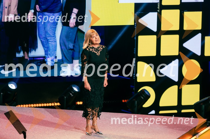  Medeja Lončar, direktorica Siemens Slovenija ter pobudnica izbora Inženirka letaPodelitev 57. Nagrad GZS za izjemne gospodarske in podjetniške dosežke