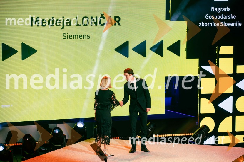  Medeja Lončar, direktorica Siemens Slovenija ter pobudnica izbora Inženirka leta;  ... Podelitev 57. Nagrad GZS za izjemne gospodarske in podjetniške dosežke