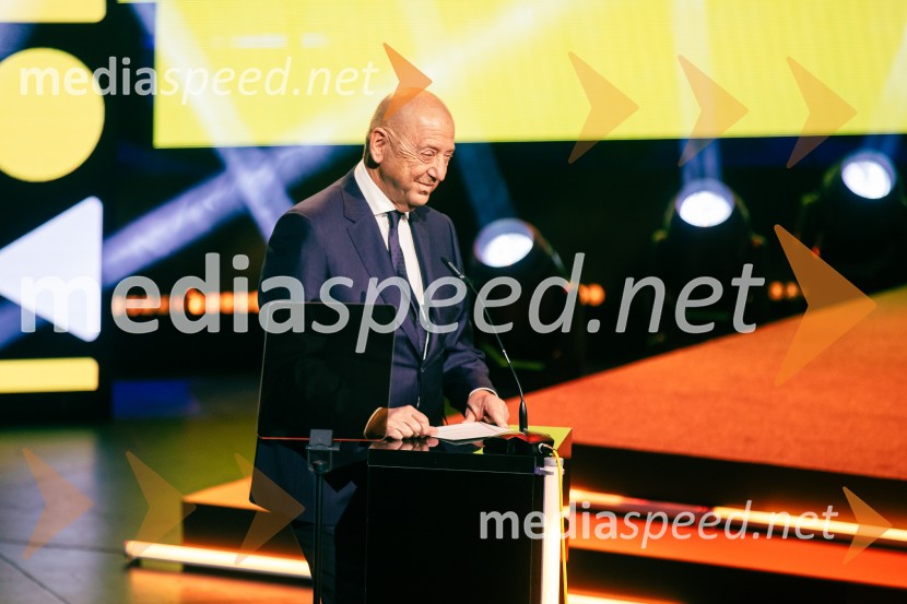  Tibor Šimonka, predsednik Gospodarske zbornice Slovenije Podelitev 57. Nagrad GZS za izjemne gospodarske in podjetniške dosežke