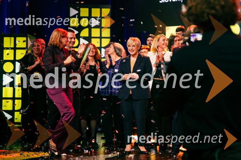  Vesna Nahtigal, generalna direktorica GZS; dr. Nataša Pirc Musar, predsednica Republike SlovenijePodelitev 57. Nagrad GZS za izjemne gospodarske in podjetniške dosežke