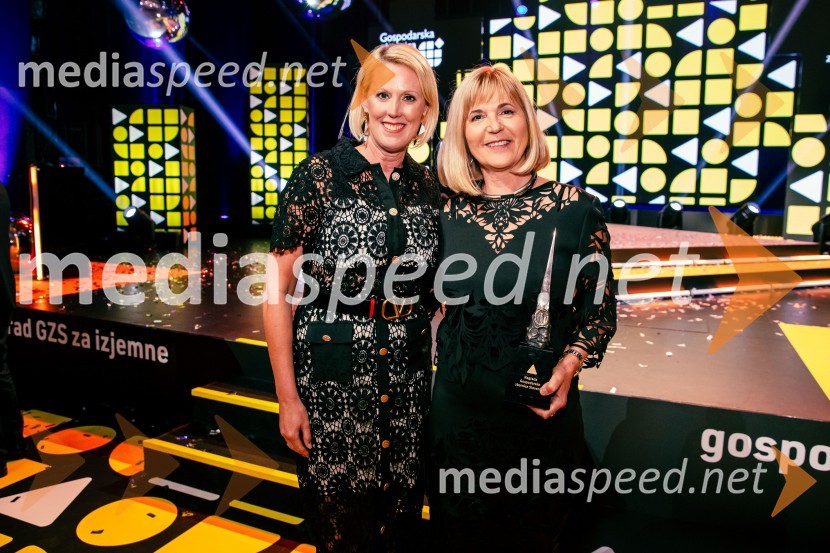  Petra Juvančič, izvršna direktorica, Združenje Manager;  Medeja Lončar, direktorica Siemens Slovenija ter pobudnica izbora Inženirka letaPodelitev 57. Nagrad GZS za izjemne gospodarske in podjetniške dosežke