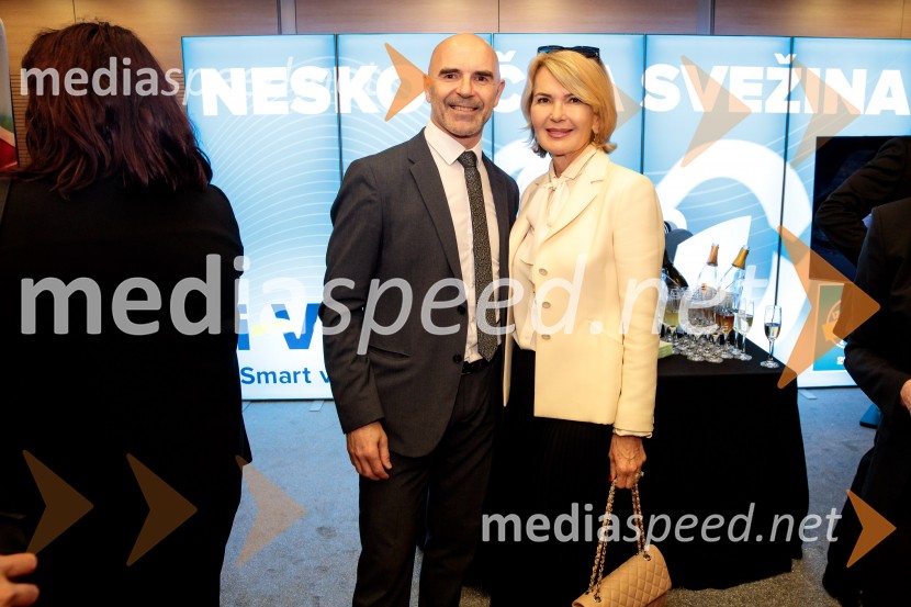  Pavel Marđonović, predsednik kolesarske zveze Slovenija;  Nevenka Črešnar Pergar, lastnica in direktorica podjetja NP ConsultingPodelitev 57. Nagrad GZS za izjemne gospodarske in podjetniške dosežke