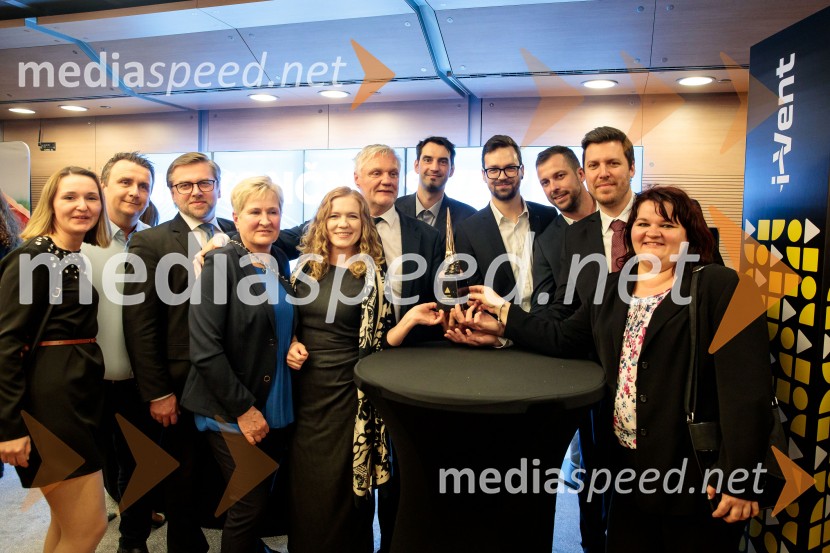  ... ;  ... ;  ... ;  ... ;  Damjana Meško Kuster;  Milan Kuster, I-vent d.o.o.;  ... ;  ... ;  ... ;  ... ;  ... Podelitev 57. Nagrad GZS za izjemne gospodarske in podjetniške dosežke