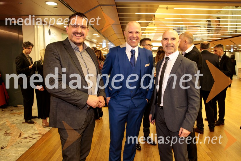  ... ;  ... ;  Pavel Marđonović, predsednik kolesarske zveze SlovenijaPodelitev 57. Nagrad GZS za izjemne gospodarske in podjetniške dosežke