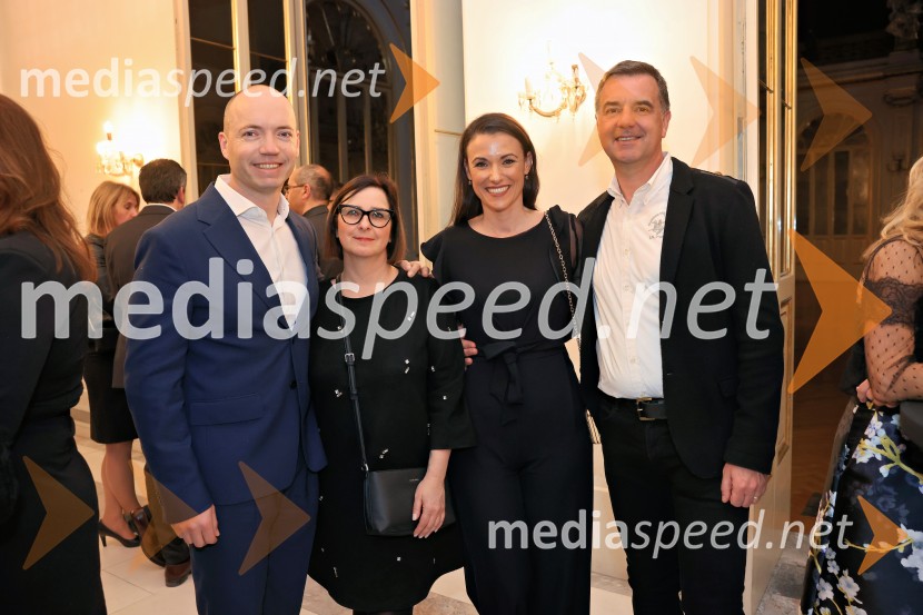  Urban Lapajne, Tovarna Podjemov;  Urška  Repolusk, županja občine Ruše;  Nataša Rus; mag. Matej Rus, pobudnik projekta Start:up Slovenia, višji predavateljManagerski kulturni večer