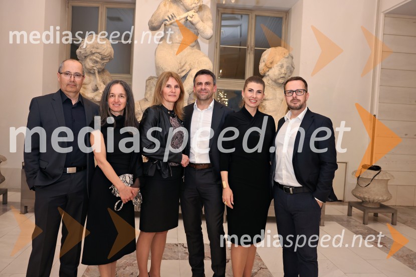  ... ;  ... ;  Milena Polutnik Fonovič, OTP banka;  Uroš  Fonovič, direktor, Lunos Slovenija;  ... ;  ... Managerski kulturni večer