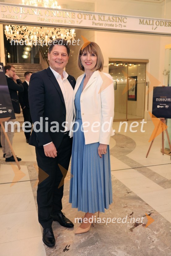  Jože Torkar, Kolektor Sisteh d.o.o.;  Klaudija  TorkarManagerski kulturni večer