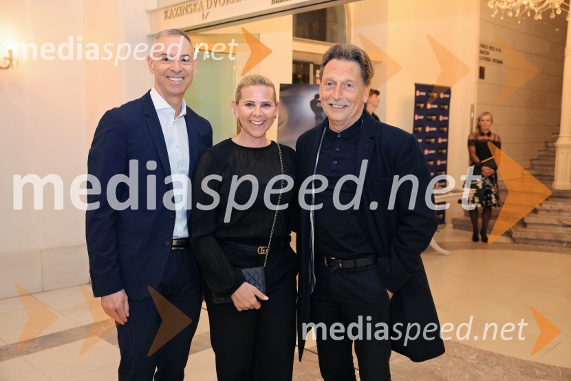  Boštjan Vilčnik, direktor, podjetje Press Clipping;  Patricia  Koren Vilčnik, marketing, Press clipping;  Primož Klemen, ProfilManagerski kulturni večer