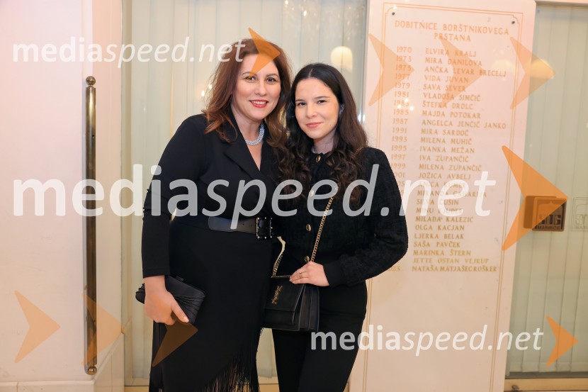  Tatjana  Vogrinec Burgar, predsednica uprave, Elektro Maribor;  Lucija BurgarManagerski kulturni večer