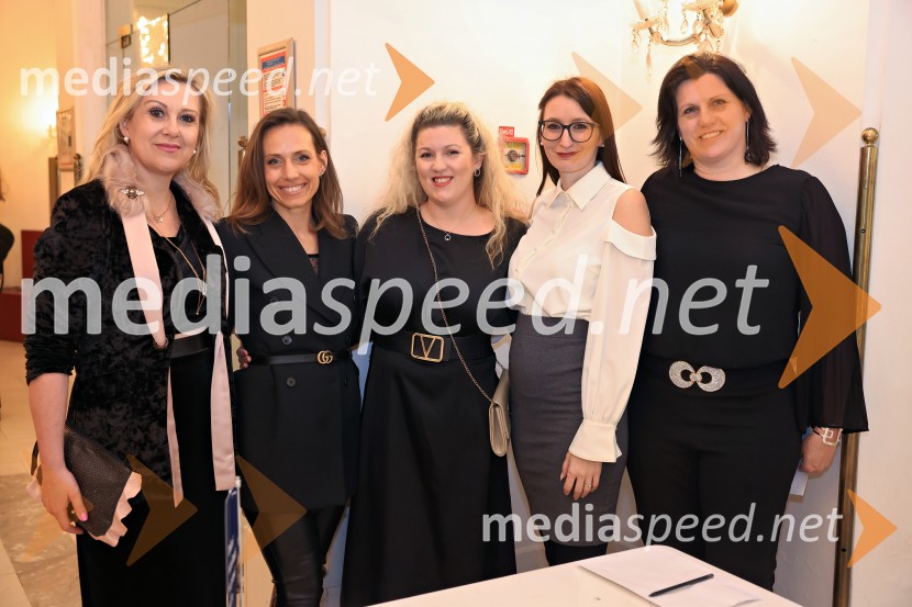 Klaudija Javornik, Združenje manager;  Ajda  Tratar, Združenje Manager;  Maja  Mandoska,  Združenje Manager;  Nastja Modec, vodja pisarne in financ Združenje Manager;  Darja Vidonja, Združenje managerManagerski kulturni večer