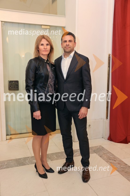  Milena Polutnik Fonovič, OTP banka;  Uroš  Fonovič, direktor, Lunos SlovenijaManagerski kulturni večer