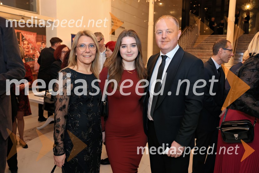  ... ;  ... ;  Tomaž Šalamon, član uprave, Banka SparkasseManagerski kulturni večer