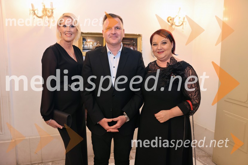  Petra Juvančič, izvršna direktorica, Združenje Manager; dr. Simon Rečnik, direktor Trdnih izdelkov in član uprave Leka d.d.; mag. Sabina Sobočan, direktorica, Varis Lendava d.d.Managerski kulturni večer