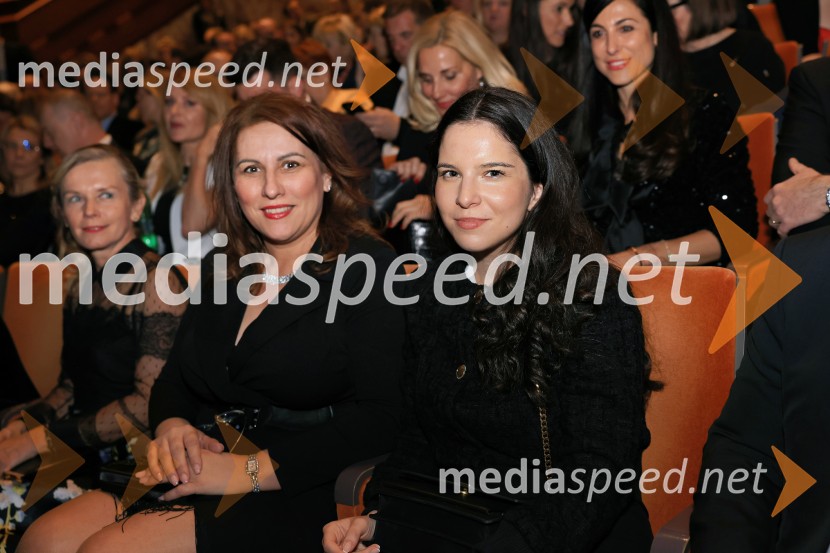  Alenka  Lukić, prof. za oblikovanje na Srednji šoli za oblikovanje MB;  Tatjana  Vogrinec Burgar, predsednica uprave, Elektro Maribor;  Lucija BurgarManagerski kulturni večer