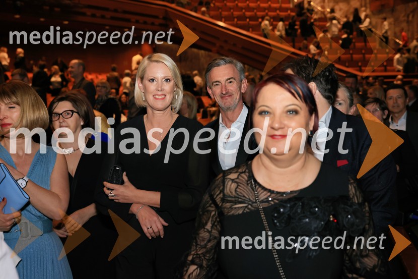  Petra Juvančič, izvršna direktorica, Združenje Manager;  Marko  Lukić, lastnik in direktor družbe Lumar IG; mag. Sabina Sobočan, direktorica, Varis Lendava d.d.Managerski kulturni večer