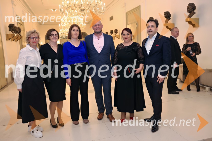  ... ;  ... ;  ... ;  ... ; mag. Sabina Sobočan, direktorica, Varis Lendava d.d.;  ... Managerski kulturni večer