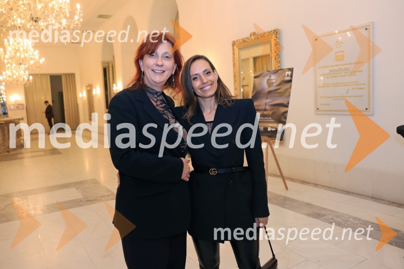  Jerneja  Kamnikar, ustanoviteljica in direktorica Vivo Catering;  Ajda  Tratar, Združenje ManagerManagerski kulturni večer