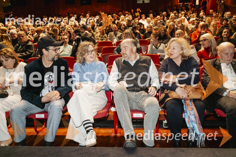  Slobodan Maksimović, režiser;  Ana Zavadlav, ilustratorka;  Jiri Kuděla;  ... 27. Festival dokumentarnega filma, otvoritev