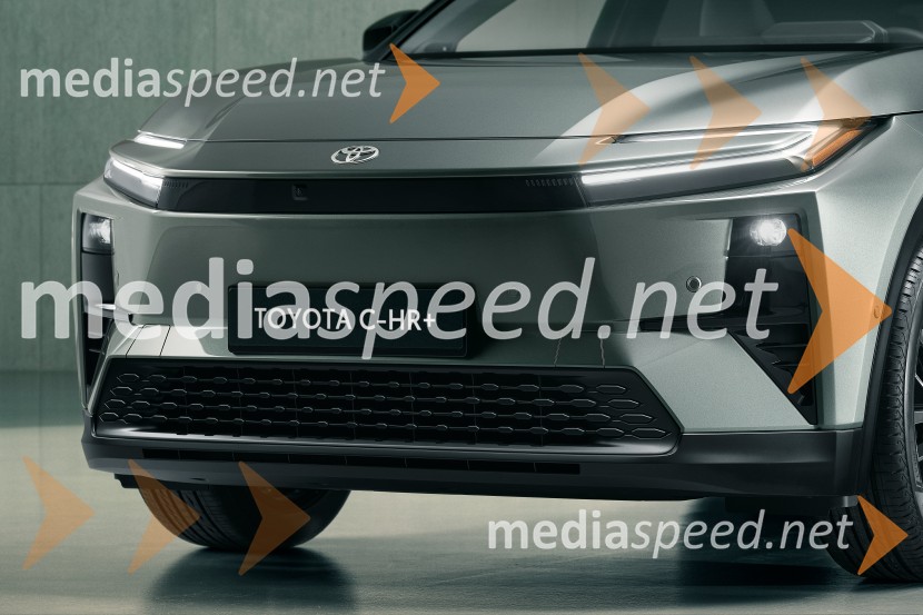 Svetovna premiera: Toyota C-HR+ – nova ikona električnih športnih terencev