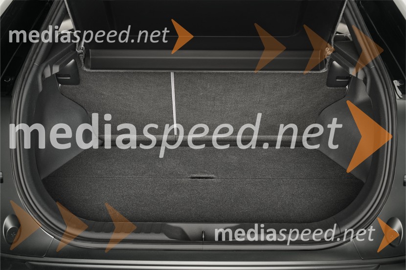 Svetovna premiera: Toyota C-HR+ – nova ikona električnih športnih terencev